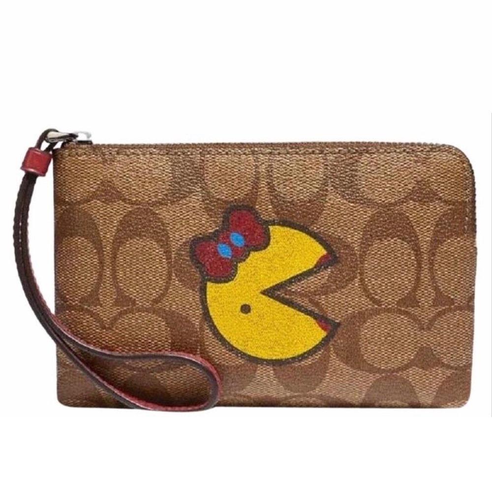 GIFT: Coach Zip Wristlet Signature Monogram Logo